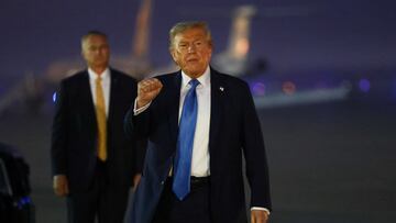 U.S. President Donald Trump gestures after returning early from the G7 Leaders' Summit in Canada, at Joint Base Andrews, Maryland, U.S., June 17, 2025. REUTERS/Kevin Lamarque
