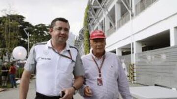 Niki Lauda junto a Eric Boullier, director deportivo de McLaren.