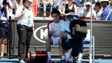 Nicolas Almagro se retiró ante el francés Jeremy Chardy