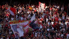 SEVILLE, SPAIN - FEBRUARY 27: Sevilla FC fans show their support during the LaLiga Santander match between Sevilla FC and Real Betis at Estadio Ramon Sanchez Pizjuan on February 27, 2022 in Seville, Spain. (Photo by Fran Santiago/Getty Images)