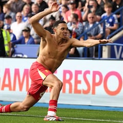 “Alexander-Arnold se está dejando llevar por el Real Madrid...”