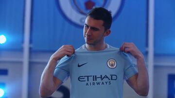 As赤 present車 el Manchester City a Laporte como nuevo jugador