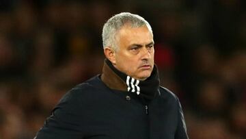 José Mourinho refuses to provide United's team news to club TV channel MUTV
