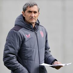 Valverde: “El club tiene que valorar traer un central”