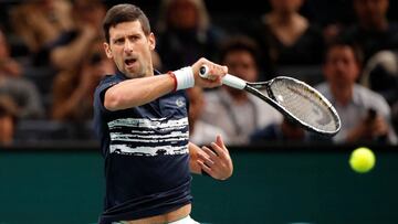 Djokovic salva el debut y revela que est¨¢ enfermo