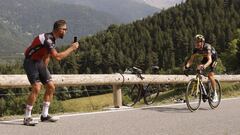 Los 'Rubius' del pelotón duermen en casa