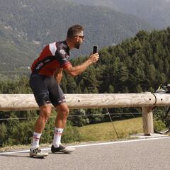 Los 'Rubius' del pelotón duermen en casa