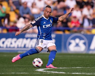 Lleva varias semanas gustándose y ya era hora de que se asomara por un once de la jornada. Cazorla es magia y a sus 39 años sigue atesorando mucho fútbol en sus botas. Ante el Villarreal B se apuntó la asistencia del primer gol de los babazorros, con un robo y pase a Alemao.
