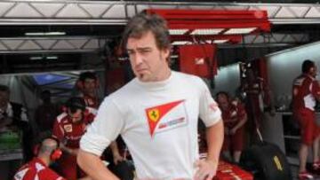 <b>TODOS A UNA. </b>Alonso capitanea el buque de Ferrari, pero todos en la escudería italiana están trabajando duro para revertir la actual situación y luchar por los triunfos.