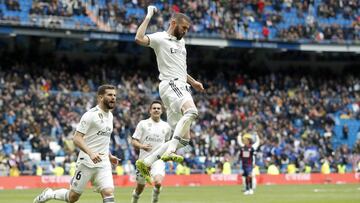 Benzema se apunta al primer toque de Hugo Sánchez