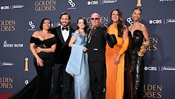 TOPSHOT - (From L) Mexican actress Adriana Paz, Venezuelan actor Edgar Ramirez, US singer and actress Selena Gomez, French director Jacques Audiard, Spanish actress Karla Sofia Gascon and US actress Zoe Saldana pose with the Best Motion Picture - Musical or Comedy award for "Emilia Perez" in the press room during the 82nd annual Golden Globe Awards at the Beverly Hilton hotel in Beverly Hills, California, on January 5, 2025. (Photo by Robyn BECK / AFP) (Photo by ROBYN BECK/AFP via Getty Images)