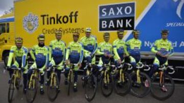 El equipo Saxo-Tinkoff antes del inicio de la pasada edición del Tour de Francia.