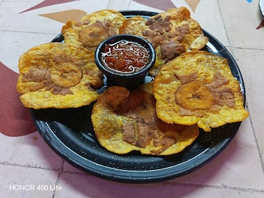 HONOR 400 Lite, primeras impresiones: fotografía con IA, pantalla AMOLED 120Hz y 5G