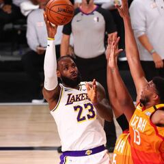 Una década después, los Lakers vuelven a ser líderes del Oeste