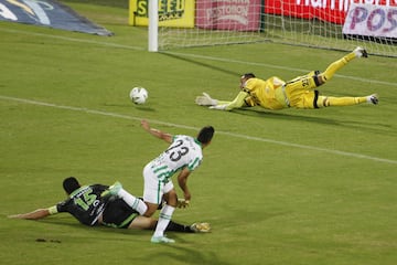 Nacional gana a Equidad con goles de Baldomero y Duque