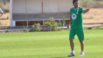 Miroslav Djukic dirige el entrenamiento del Cordoba