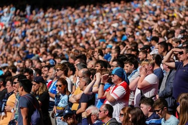 Así fue la locura de La Media Inglesa en Wembley: más de 250 españoles apoyando al Wycombe Wanderers