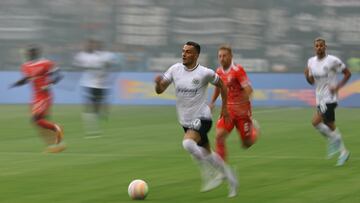 Filip Kostic, jugador del Eintracht de Frankfurt, durante un partido contra el Bayern de Múnich.