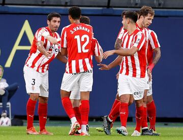 El lateral zurdo del Sporting fue un ejemplo de como subir la banda, consiguió un gol, pero dio una lección de desmarque en la banda izquierda.