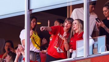 El gran detalle de Taylor Swift con Travis Kelce durante el Chargers vs Chiefs