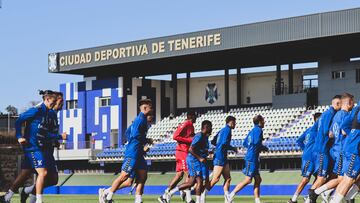 El Tenerife se entrena por fin en su Ciudad Deportiva