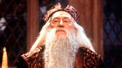 Primeras imágenes de John Lithgow como Dumbledore en la serie ‘Harry Potter’: así luce el director de Hogwarts