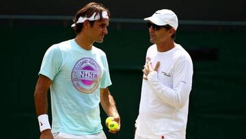 Un exentrenador de Federer asegura que podría volver a Roland Garros este año