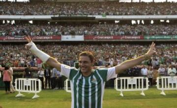 Impresionante presentación de Joaquín con el Betis