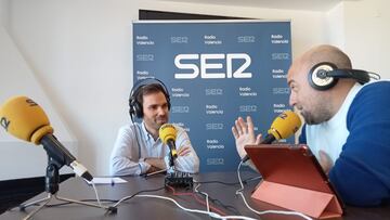 Enric Carbonell, director general de Valencia Basket, durante una entrevista en la SER con Fran Guaita.