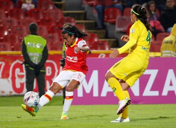 Las Leonas golearon ante 10.000 aficionados que llegaron a El Campín.