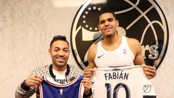 Marco Fabi&aacute;n visita a los 76ers en juego contra Lakers