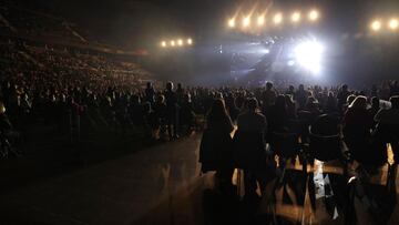 MADRID, 19/12/2020.-Vista general del concierto del cantante Raphael, para celebrar sus 60 a&ntilde;os de carrera, esta noche en el Wizink Center de Madrid, que ser&aacute; el concierto m&aacute;s multitudinario del pa&iacute;s desde que estall&oacute; la