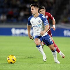 Fer Medrano se convierte en el tercer fichaje del Mirandés