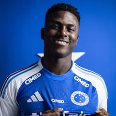 Cruzeiro le da la bienvenida a Néiser Villarreal