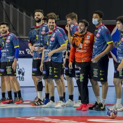 El Ademar apura todas las opciones para no ser expulsado