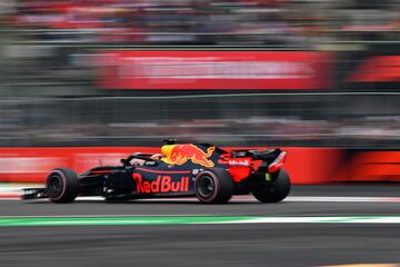 Ricciardo consiguió la pole por delante de Verstappen y Hamilton.