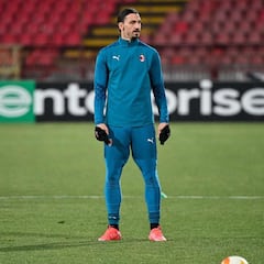 UEFA abre expediente por presuntos insultos racistas contra Ibrahimovic