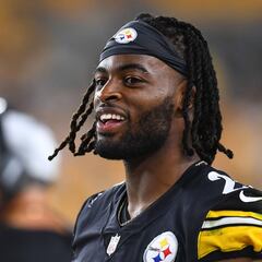 Najee Harris presente en el Pumas vs Monterrey de Liga MX Femenil