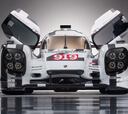 Porsche presenta el coche que pilotará Webber en Le Mans