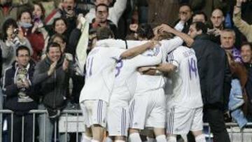 <b>HUELE A ALIRÓN BLANCO.</b> Esta piña madridista podría repetirse en el Bernabéu muy pronto.