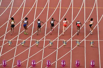 Salida de los 100 metros femeninos.