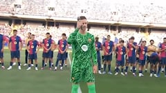 Ter Stegen sparks outrage among Catalan nationalists by deviating from traditional Barcelona captain’s speech