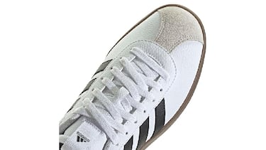 Chollo del día: las zapatillas Adidas más vendidas a mitad de precio