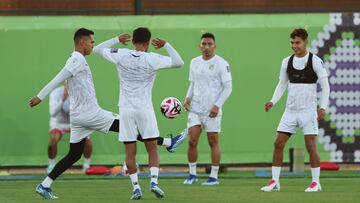 Jeddah (Saudi Arabia), 14/12/2023.- Club Leon players participate in a training session of the team in Jeddah, Saudi Arabia, 14 December 2023. Club Leon will play Urawa Reds in a FIFA Club World Cup 2nd round match on 15 December 2023. (Mundial de Fútbol, Arabia Saudita) EFE/EPA/ALI HAIDER
