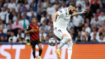 The Real Madrid striker has worn strapping on his right hand ever since suffering a finger injury in a 2019 game against Real Betis.