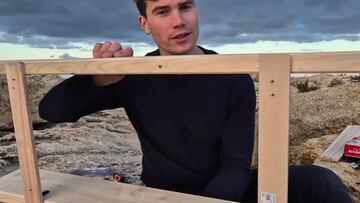 The Helios 11 yacht, designed to run on solar power without the need for fuel, became temporarily trapped in frozen canals in France.