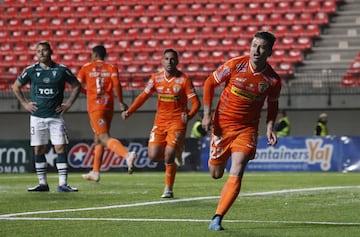 Guitérrez festeja un gol con Cobreloa (Crédito: Photosport).