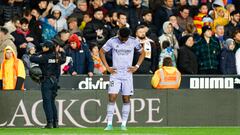 El jugador del Real Madrid, Aurelien Tchouameni, desolado por la gravedad de la lesión del defensa guineano del Valencia.