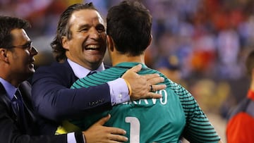 Pizzi: "Claudio Bravo tiene toda la calidad para triunfar donde sea"