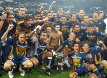 2004.- Gana con Pumas el Trofeo Santiago Bernabéu al ganar 1-0 al Real Madrid.